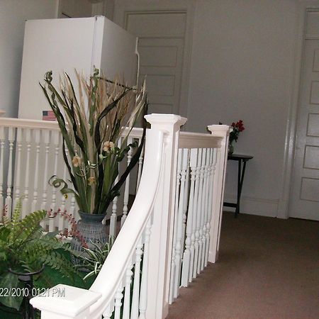 Pleasant Rooming House Washington Exterior photo